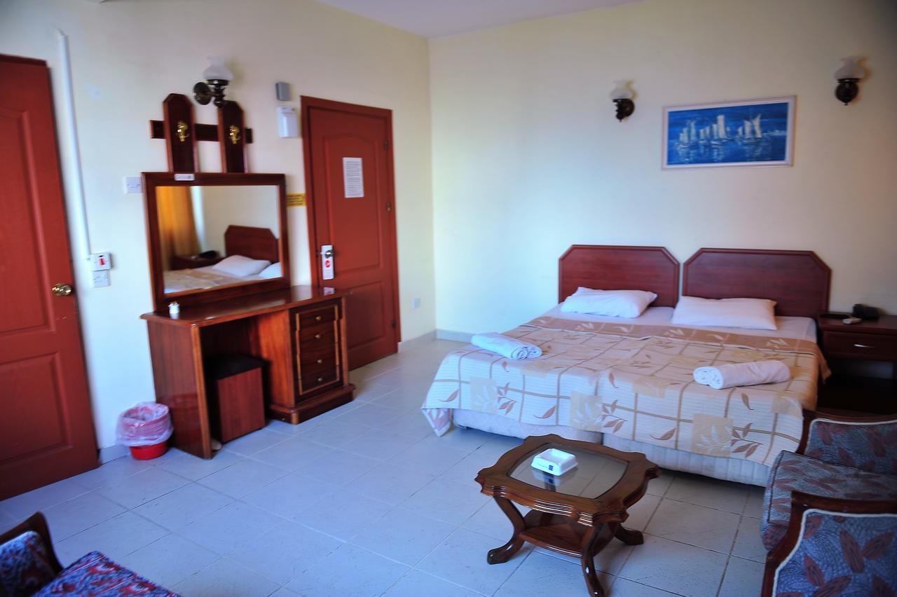 Kasgar Court Hotel Ayvaryara Zewnętrze zdjęcie
