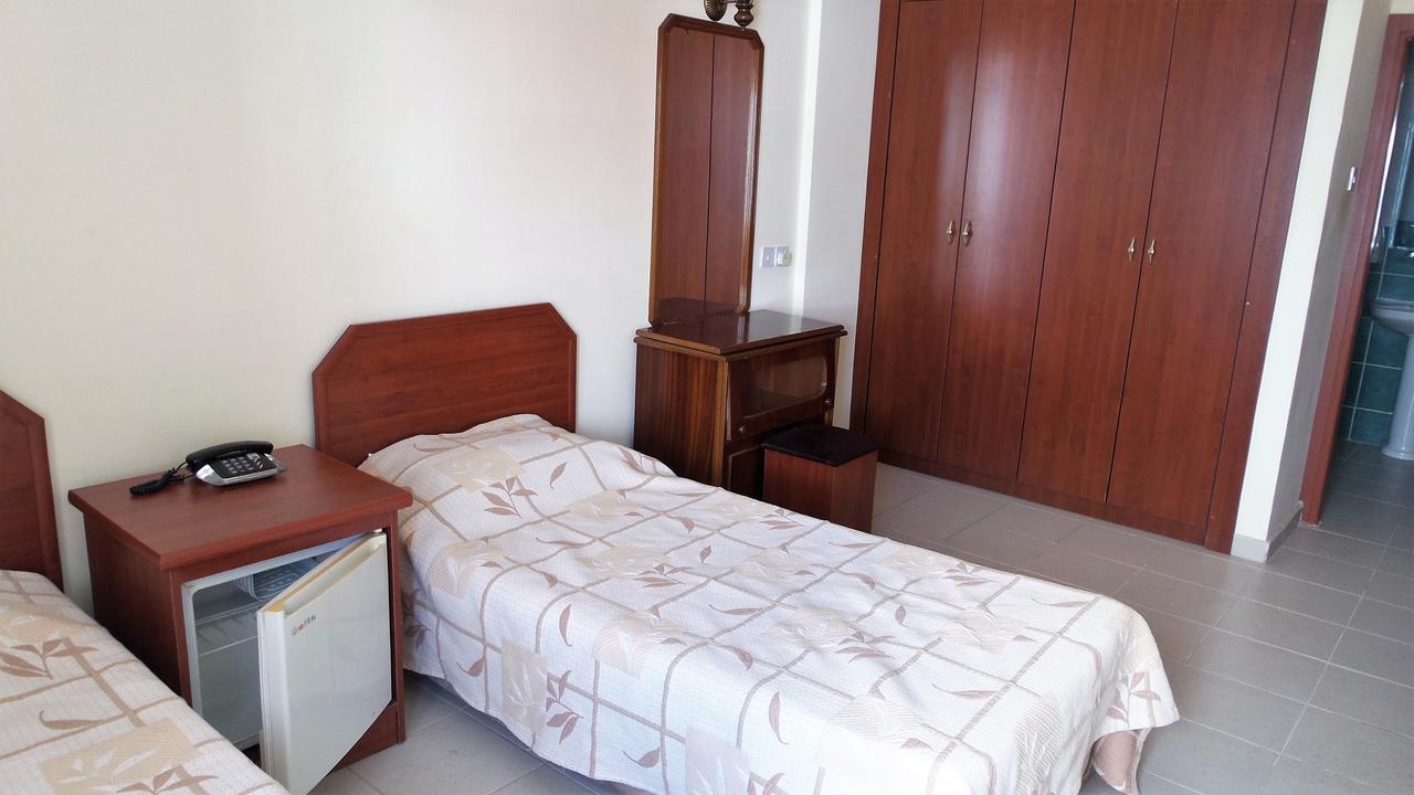 Kasgar Court Hotel Ayvaryara Zewnętrze zdjęcie